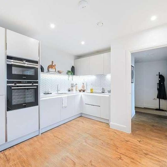 Uncle Colindale, Colindale, NW9 - Photo 1