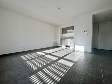 Location Appartement 2 pièces 39m² TOULOUSE 31500 - Photo 2