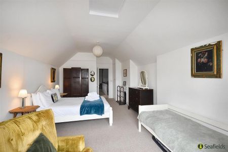 4 bedroom terraced house to rent - Photo 2