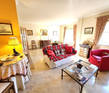 Cascais. T2. Condomínio privado. Piscina, jardins e estacionamento - Photo 6