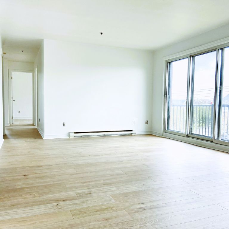 Bright Condo Stile 5 1/2 Pierrefonds - Photo 1