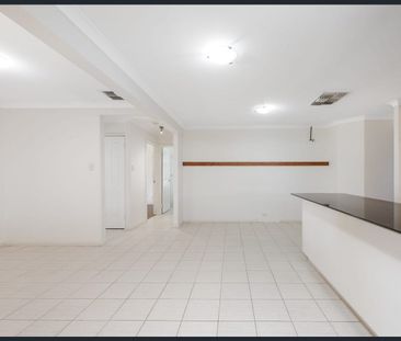 Entertain, unwind and settle into something special! - Photo 5