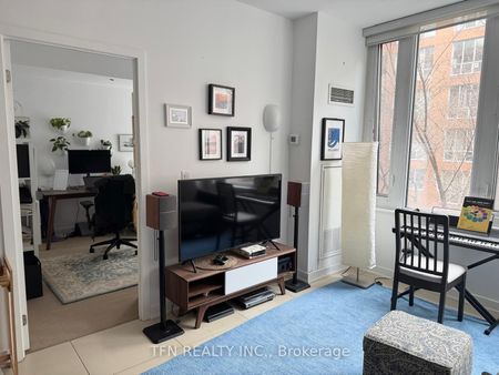 Market Wharf Lofts - Photo 2