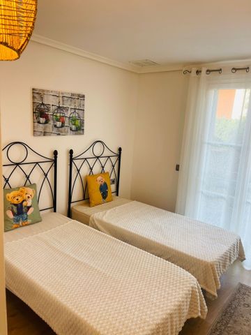 Beautiful ground floor apartment near the beach in Santa Ponsa - Photo 5