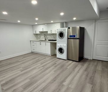 For Lease - 24 Mcdonough Gardens Unit# Basement, Hamilton, Ontario - Photo 5