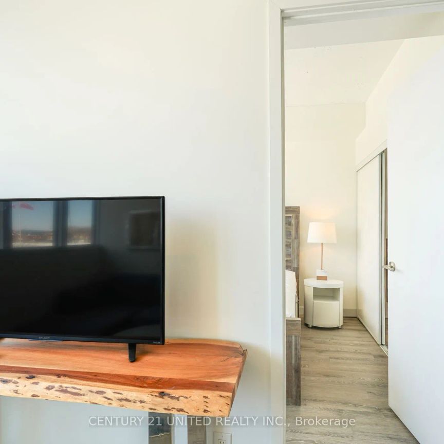 100 Bond Street E #314 - Photo 1