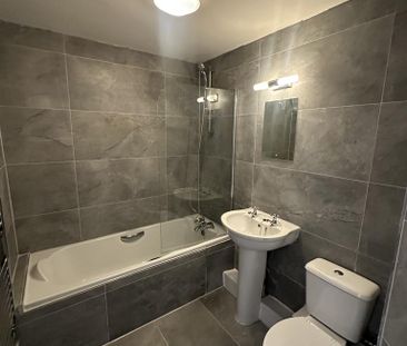 2 bedroom ground floor maisonette to rent - Photo 6