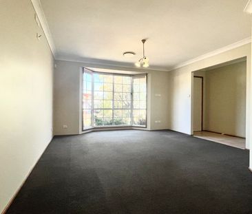 FOUR BEDROOM FAMILY HOME! - Photo 1