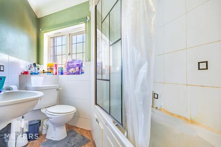 2 bedroom apartment to rent - Photo 4