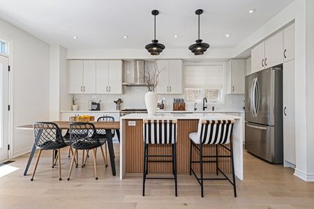 For Lease - 42 Shepherd Drive, Barrie, Ontario - Photo 3