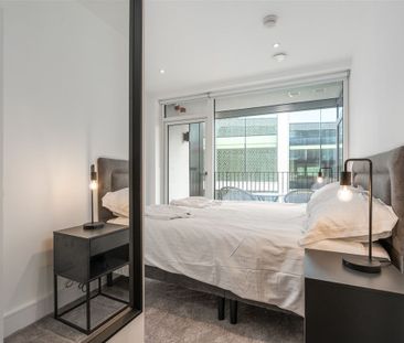 Apt, Block 1, Ropemaker Place, Grand Canal Dk, Dublin 2 - Photo 4
