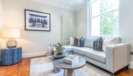 Garden House, - Kensington Gardens Square, London - Photo 2