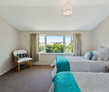 Four Bedroom Home in New Brighton with Large Garage - Photo 2