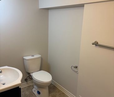 For Lease - 88 Santina Street, Vaughan, Ontario - Photo 4