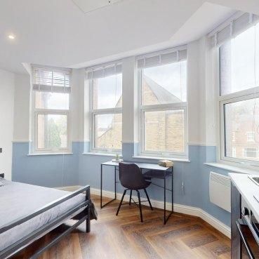1 bedroom in a house share to rent - Photo 1