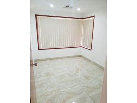 Family Home! - Photo 3