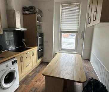 1 bedroom ground floor flat to rent - Photo 3