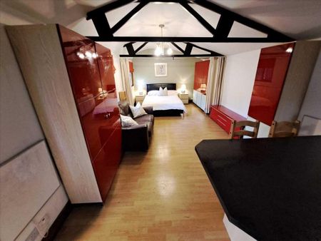 Studio to rent - Photo 2