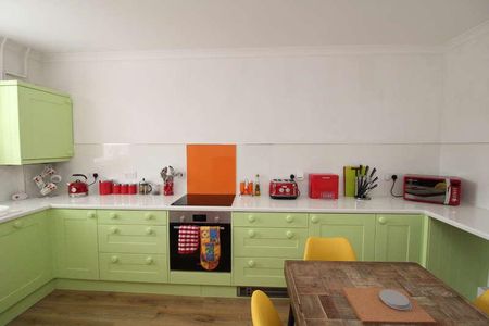 Beverley, HU17 - Photo 2