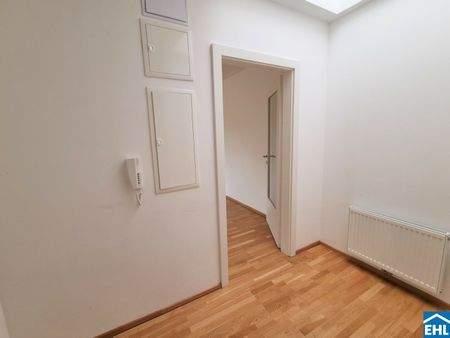 Top 2-Zimmer Stilaltbau mit Balkon + Garagenstellplatz im SERVITENVIERTEL - Photo 3