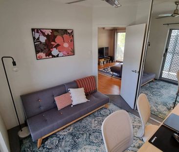 A private urban oasis in the heart of New Farm! - Photo 6