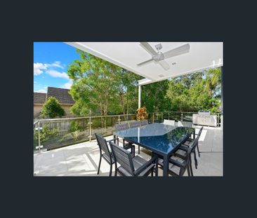 EXCEPTIONAL FAMILY HOME IN EPPING - Photo 4