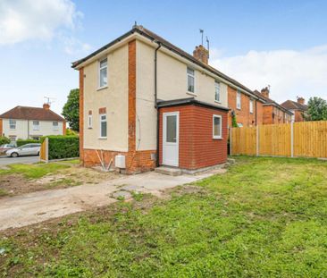 3 Bed Semi-Detached House, Staverton Road, RG2 - Photo 1