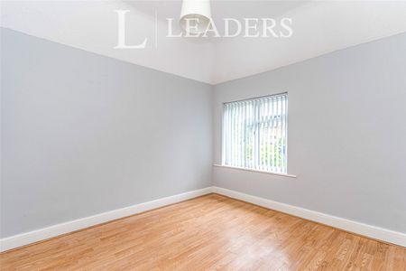 3 bedroom house to rent Newlands Avenue, Southampton, SO15 - Photo 3