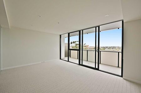 Perfect Blend of Comfort and Style in Maribyrnong - Photo 3