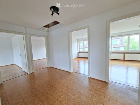 Grosse, charmante+zentrale 4.5-Zi-Whn mit Balkon/renov. - Foto 5