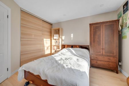 For Lease - 1343 Highgate Road, Parkway Park - Queensway Terrace S and Area, Ontario - Photo 4