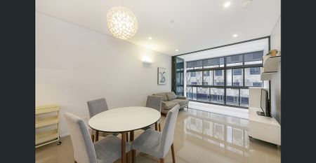 Huge 1 bedroom plus Study - Photo 2