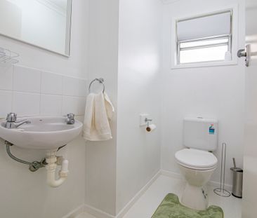 83 Central Avenue, Sherwood QLD 4075 - Photo 6