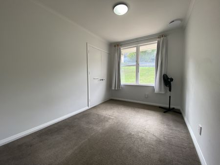 16 Duncan Street, Tawa - Photo 2