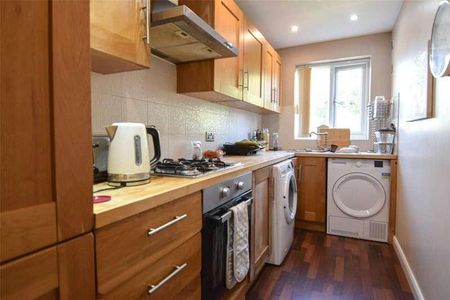 Hewell Road, Barnt Green, Birmingham, Worcestershire, B45 - Photo 4