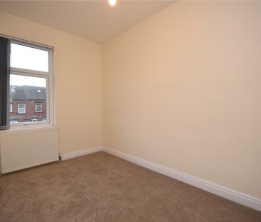 33, Woodlea Mount, Beeston, Leeds, LS11 7NT - Photo 4