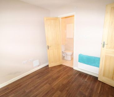 1 bedroom ground floor flat to rent - Photo 1