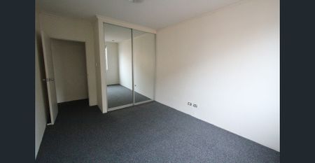 COSY APARTMENT IN IDEAL LOCATION - Photo 2