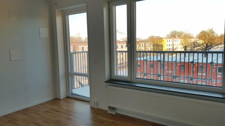 Råssnäsvägen, Motala - Photo 2