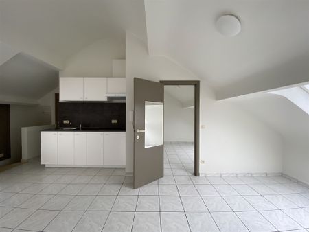 Instapklaar appartement met 1 slaapkamer & garagebox - Photo 4