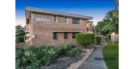 Stylish 2-Bed Unit with Leafy Views in Camp Hill - Photo 4