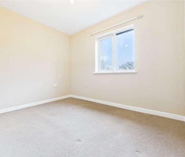 Tower Close, East Grinstead, West Sussex, RH19 - Photo 4