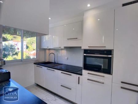 Appartement à louer 4 pièces 66m² - Photo 3