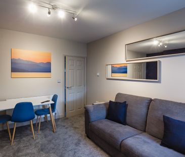 North Street Room 2 - Photo 2