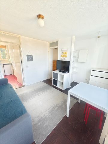 1 Bed Flat, Amina Way, SE16 - Photo 3