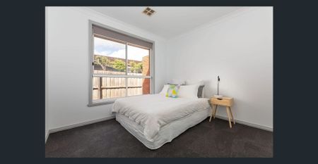 Comfortable Two-Bedroom Home with Garage - Photo 4