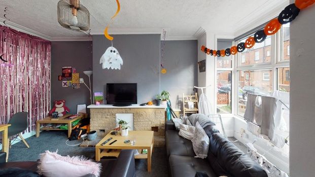 2 bedroom terraced house to rent - Photo 1