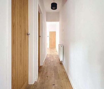 Porthill Bank, Newcastle-under-lyme, ST5 - Photo 3