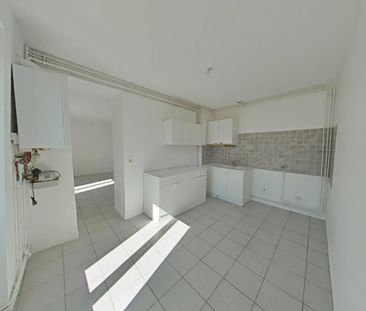 Location Appartement 3 pièces 59m² ROMANS SUR ISERE 26100 - Photo 1