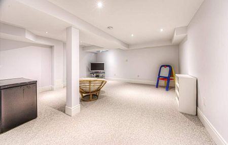 For Lease - 2096 Glenhampton Road, Oakville, Ontario - Photo 5